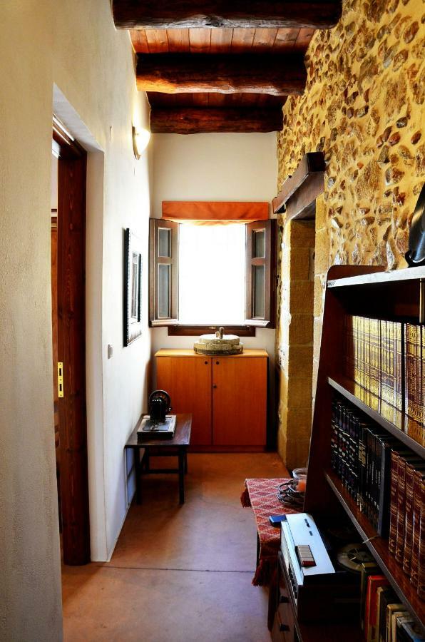 הוילה קיסאמוס Kamara Stone House מראה חיצוני תמונה