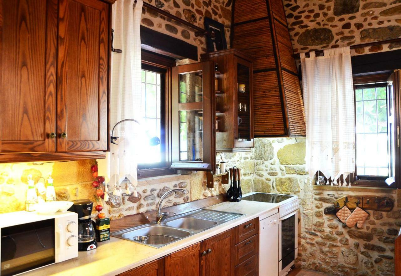 הוילה קיסאמוס Kamara Stone House מראה חיצוני תמונה