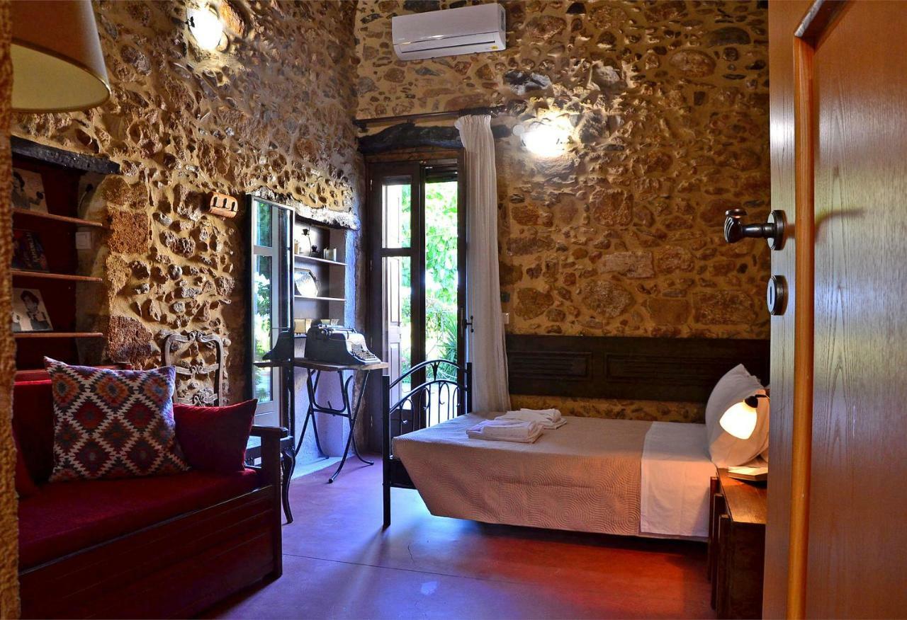 הוילה קיסאמוס Kamara Stone House מראה חיצוני תמונה