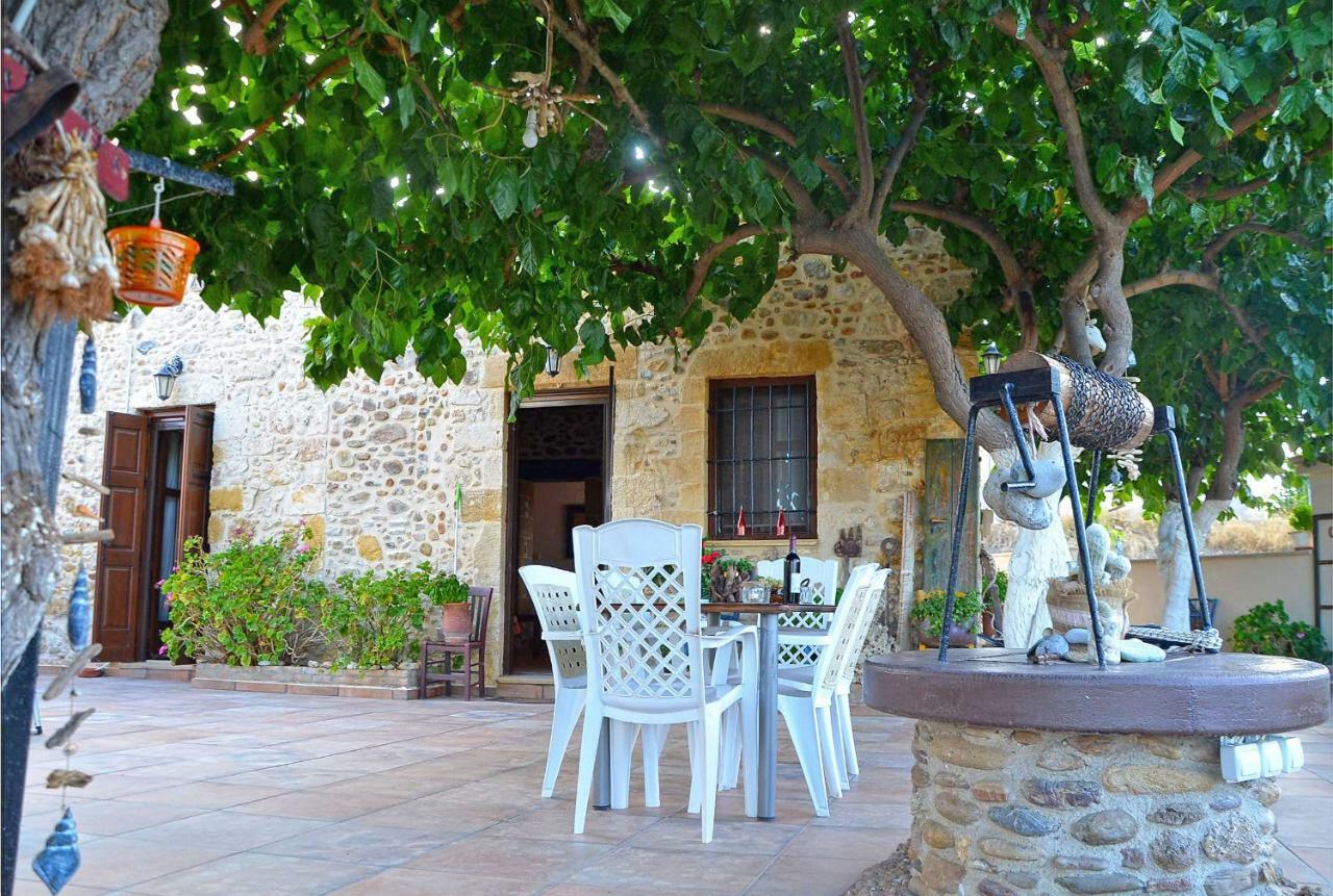 הוילה קיסאמוס Kamara Stone House מראה חיצוני תמונה